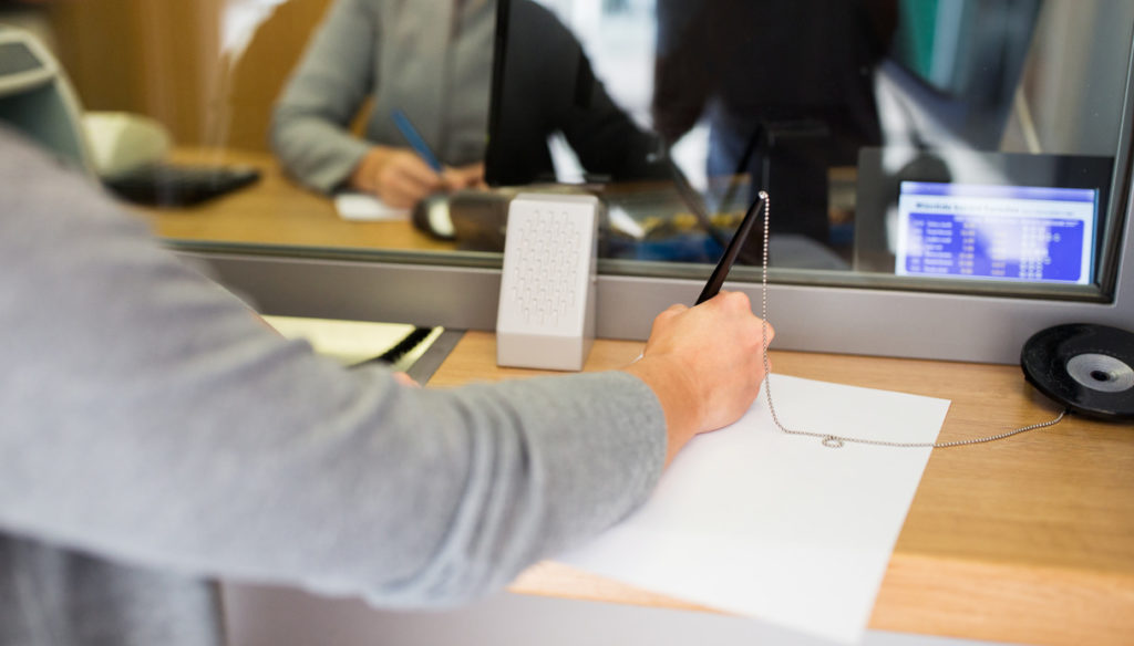 Banche, terremoto all'orizzonte: oltre 70 mila posti di lavoro in bilico