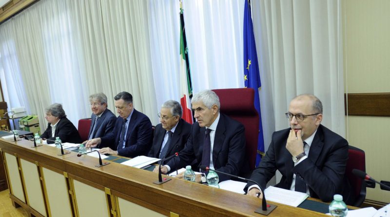 La Commissione Banche fa paura: Palazzo Chigi corre ai ripari, schierandosi con gli istituti