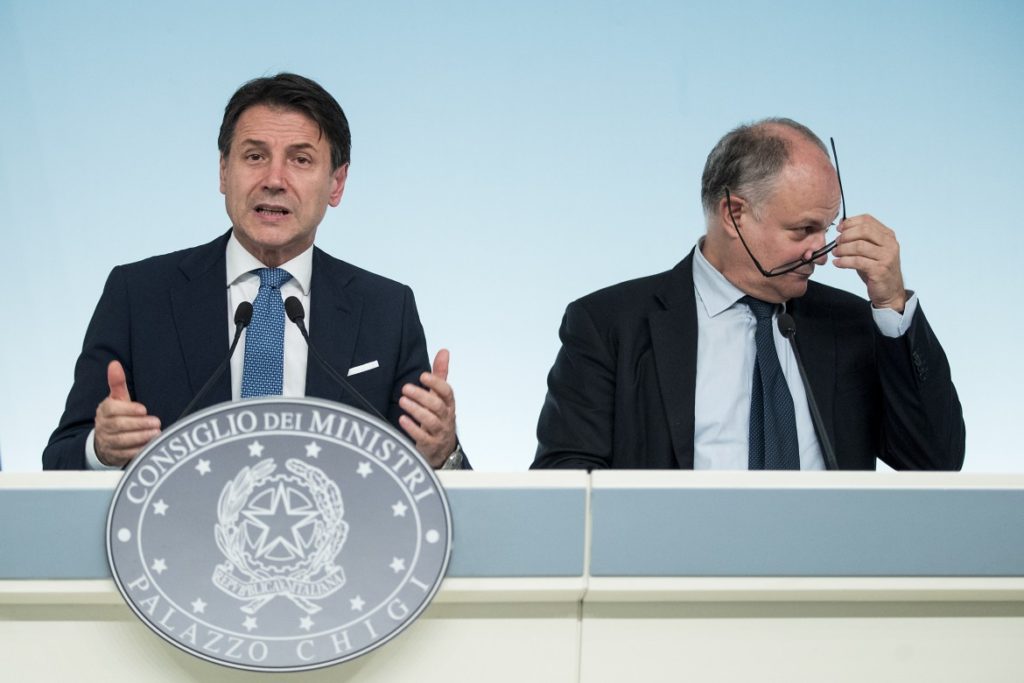 Mes, l'appello di 32 economisti italiani: "Non stiamo con Salvini, ma serve un cambio di rotta"