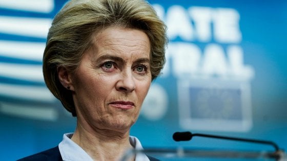 Von der Leyen, si indaga sulla sparizione di dati dal cellulare