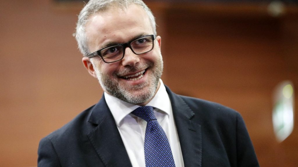 Ecco chi è Ernesto Maria Ruffini, “l’amico” di Renzi che è stato nominato alla guida dell’agenzia dell’Entrate.