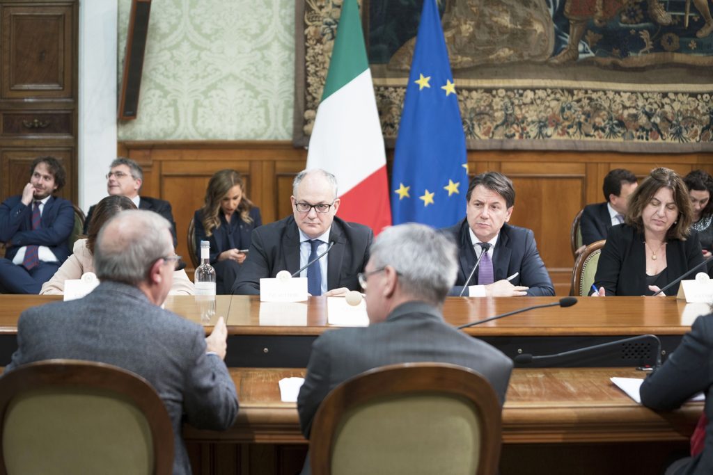 Cuneo fiscale, rischio stangata per 2,9 milioni di italiani: insieme al bonus aumentano i prelievi