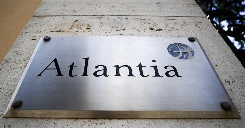 Autostrade, pronto il piano Atlantia: rinunciare a parte delle quote per salvare la concessione