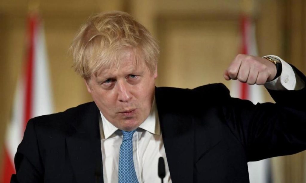 La mossa di Boris Johnson: ai cittadini del Regno Unito bloccati a casa sarà riconosciuto l'80% dello stipendio

