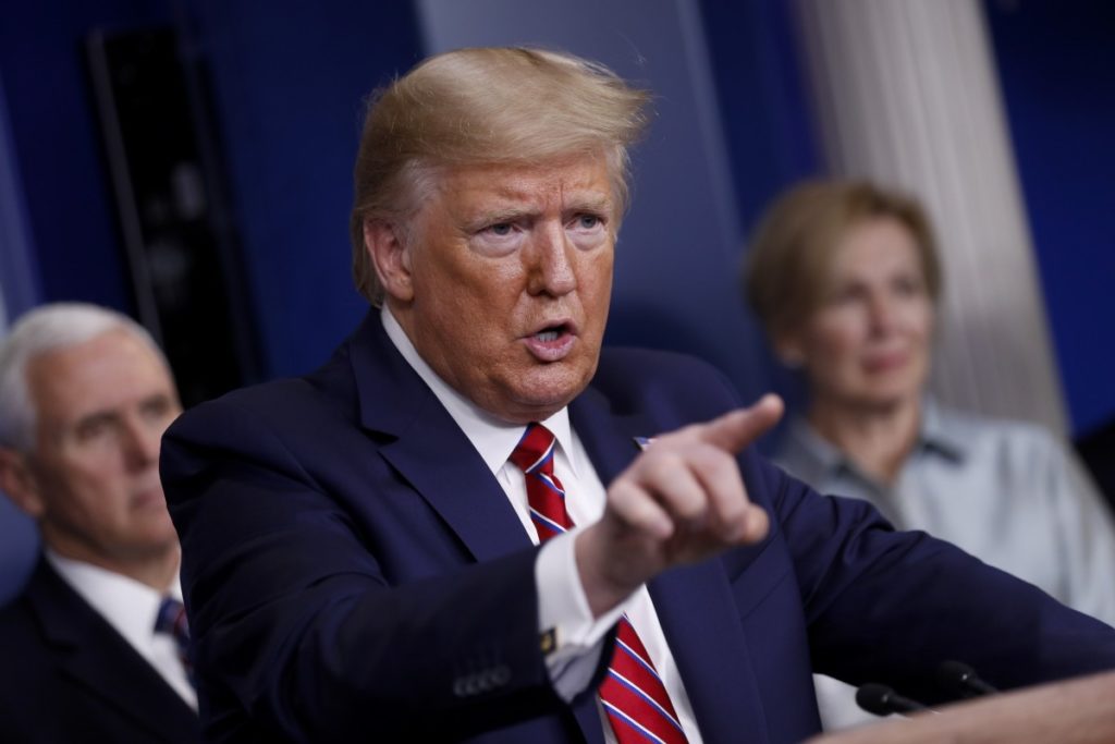 Per l'Oms gli Stati Uniti saranno il "nuovo epicentro" della pandemia. Ma Trump se ne infischia e vuole riaprire tutto