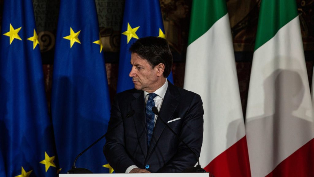 Sulla testa dell'Italia pende ancora la spada del Mes: anche in tempo di crisi, l'Europa insiste con la riforma
