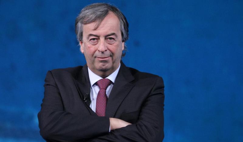 Burioni vuole l’obbligo vaccinale per tutti: cosa ha detto nel suo “invito” al governo