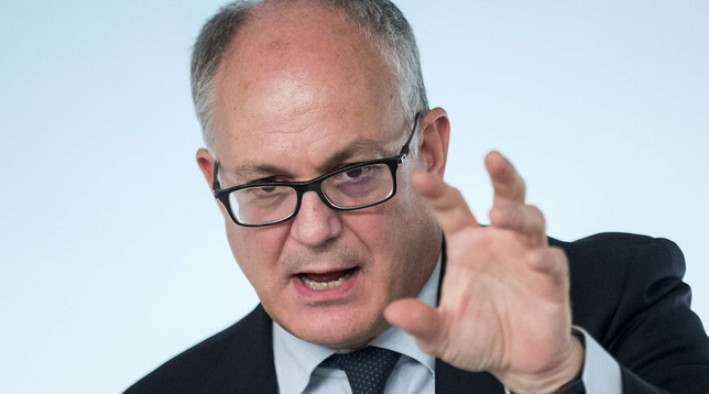 I commercialisti contro il governo: "Servono semplificazioni o i soldi arriveranno troppo tardi"