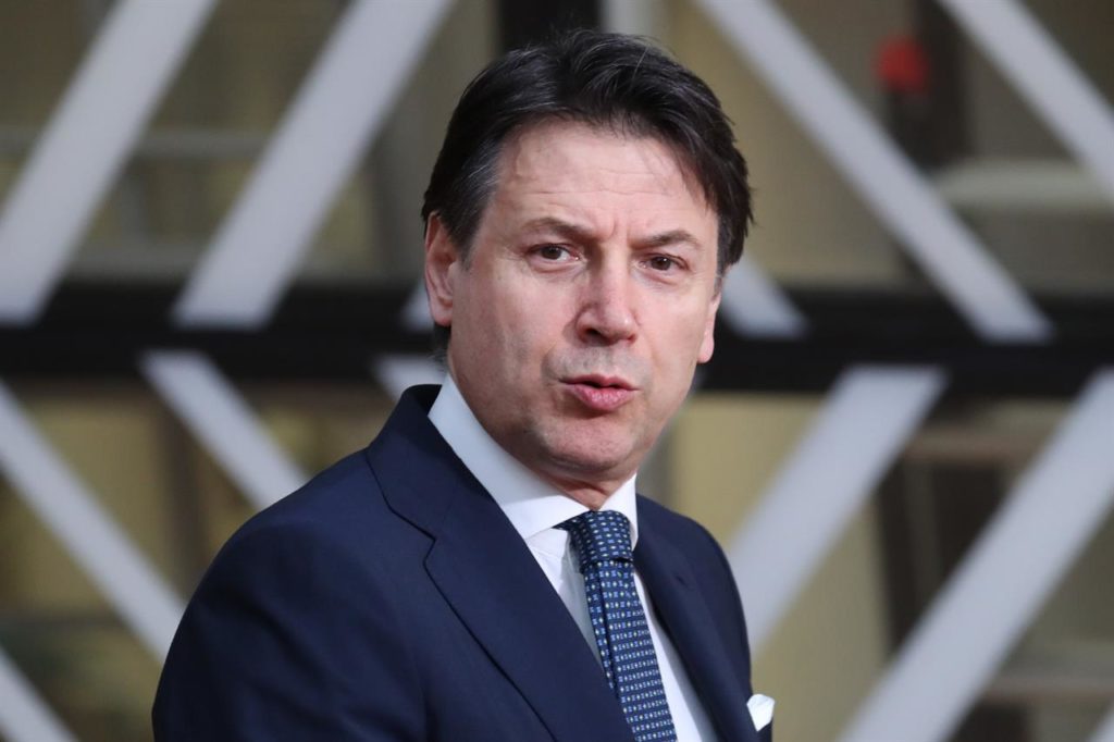 Vittorio Colao, l'uomo che turba il sonno di Conte (e che piace tanto a Renzi)
