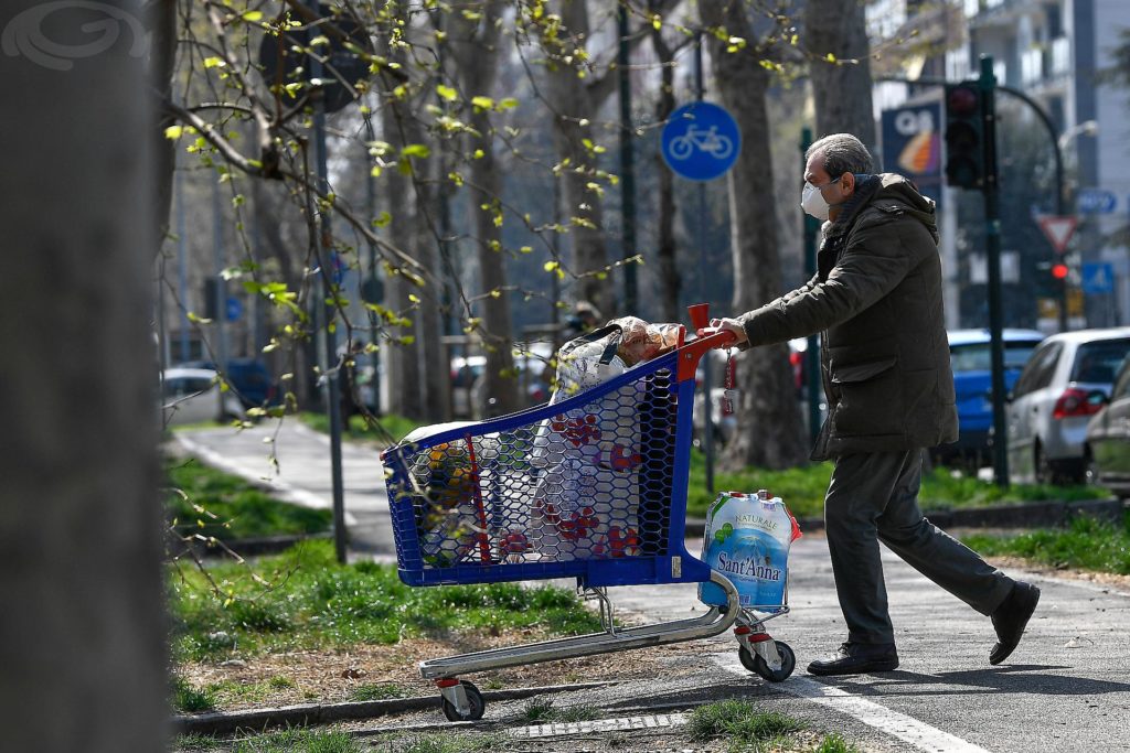 L'Italia dei nuovi poveri: un esercito invisibile raddoppiato in pochi mesi