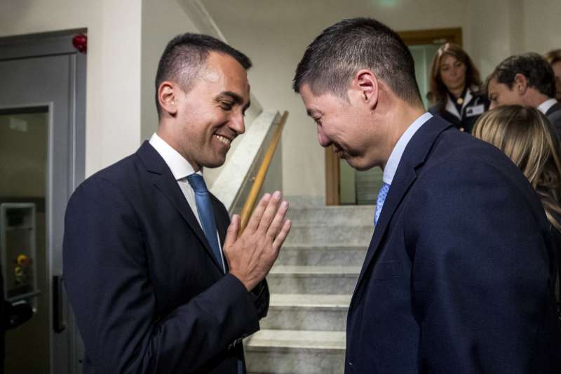 Huawei attacca il golden power: i cinesi mirano ai settori strategici italiani