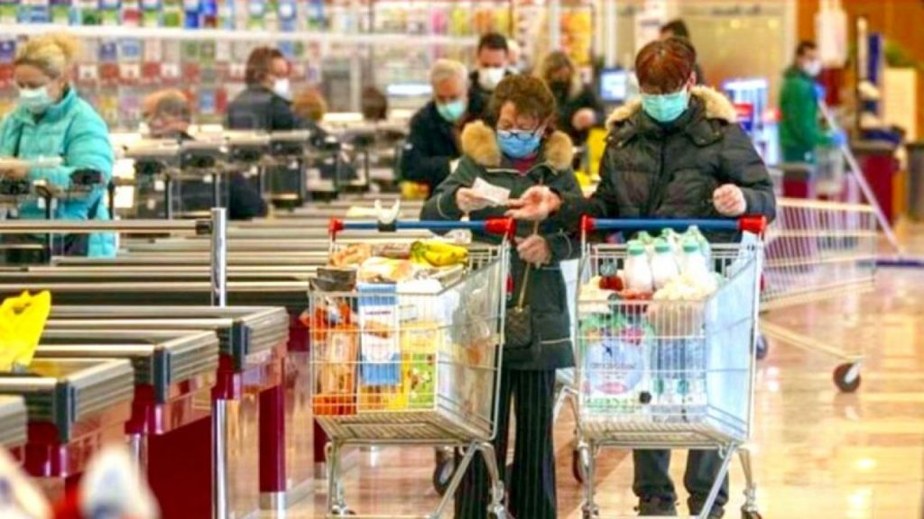 I risparmi degli italiani in fumo: l'11% li ha già finiti e non sa come affrontare i prossimi mesi 
