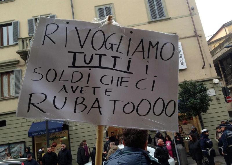 Il governo dovrà dire ai risparmiatori truffati che i rimborsi non arriveranno
