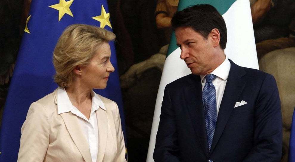 Gli italiani sono stufi dell'Europa: il 48% pronto a dire sì all'Italexit
