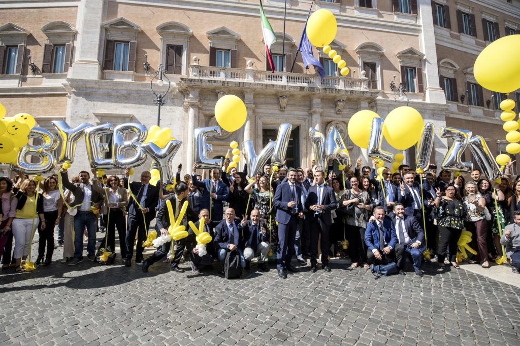 La trappola della casta: così è stato cancellato uno dei pochi successi del M5S
