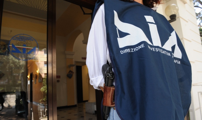 Le mani della 'ndrangheta sul Nord Est: "Così la mafia si prende le aziende in crisi"