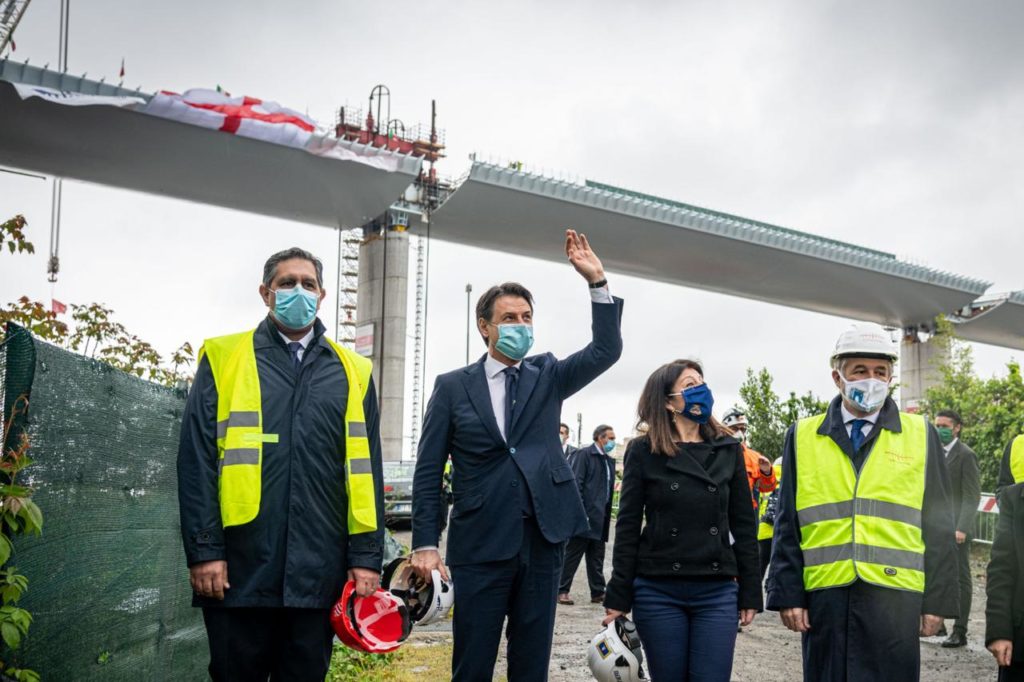 "All'inaugurazione del Ponte Morandi non nominate i nostri parenti ": la rabbia dei famigliari delle vittime