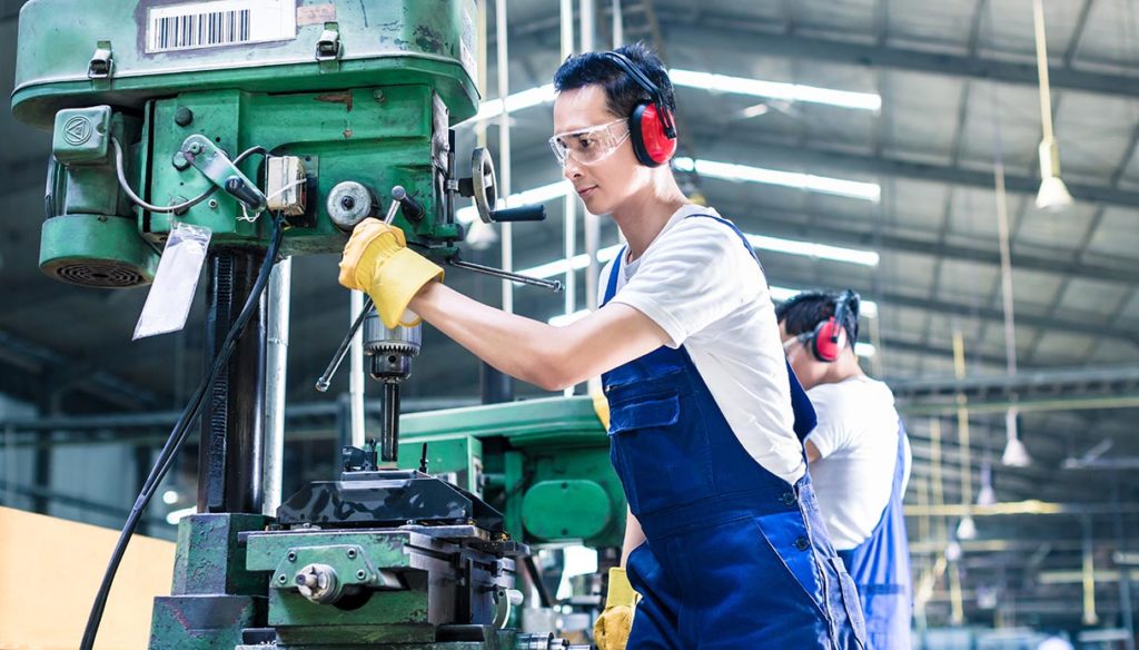 Le due facce dell'America: aumentano i contagi ma l'economia rialza la testa