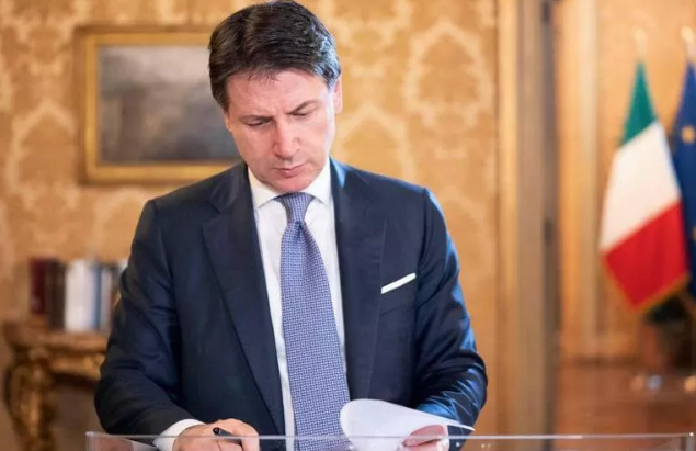 Il debito pubblico sale al 157%. E ora il governo chiede altri 25 miliardi