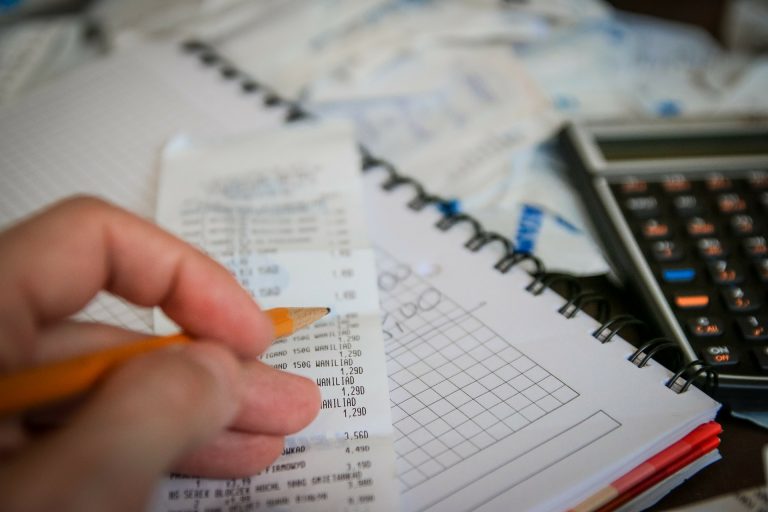 Le "semplificazioni" del governo: una guida di 411 pagine per pagare le tasse