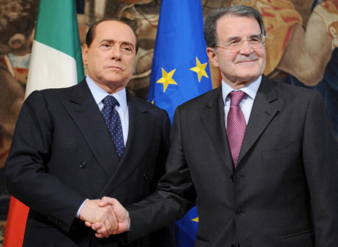 La meravigliosa ricetta di Prodi: sì al Mes e Berlusconi in maggioranza
