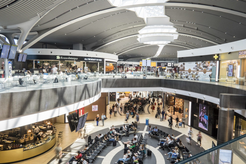 Benetton, continuano i regali: la concessione sugli aeroporti prorogata fino al 2046