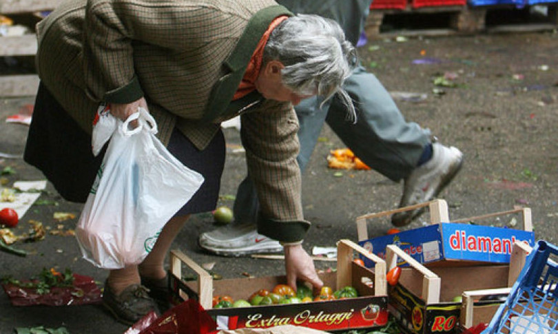 L'esercito dei nuovi poveri: in 130 mila sono finiti ai margini della società
