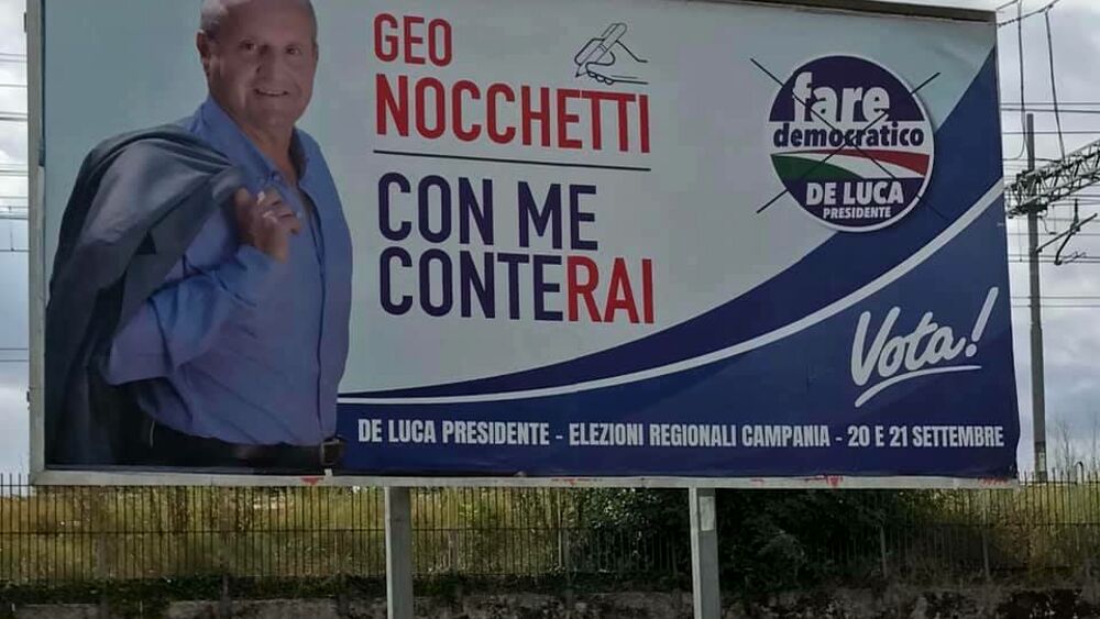 Campania, il candidato di De Luca nei guai: "Usa il marchio Rai per farsi pubblicità"