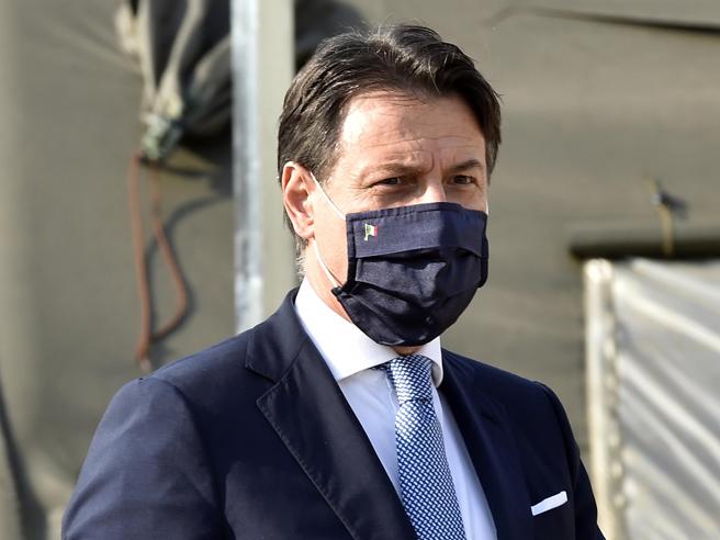 Conte apre di nuovo al Mes, applaudito dal popolo del Pd