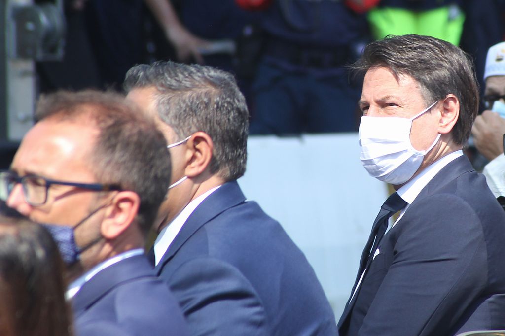 Il popolo degli imprenditori scarica Conte, accolto tra silenzi e scetticismo