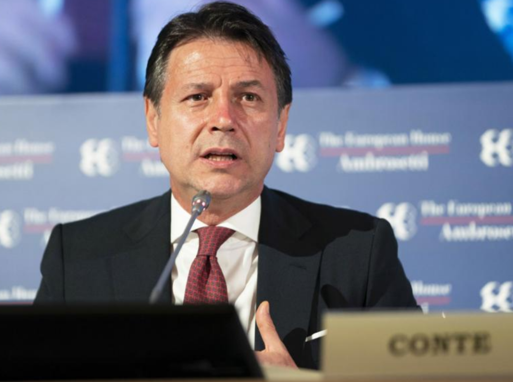 Il popolo degli imprenditori scarica Conte, accolto tra silenzi e scetticismo