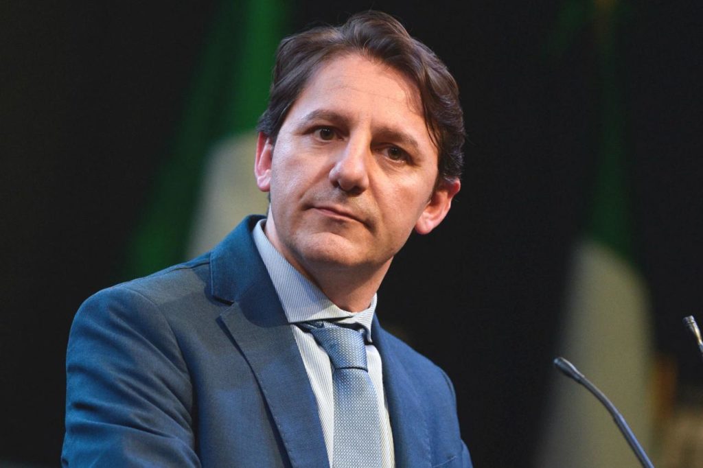 Natale anticipato per Tridico: il governo gli regala uno stipendio raddoppiatto (con effetto retroattivo)