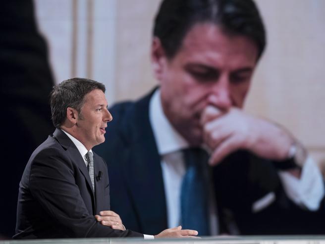 L'ultima trovata giallorossa: un rimpasto per dare a Renzi un ministero