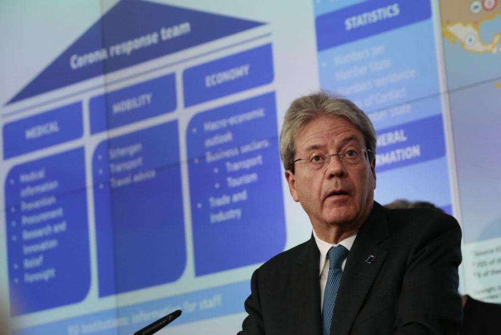 Imu, ora lo ammette anche Gentiloni: "L'Ue vuole il ritorno della tassa sulla casa in Italia"