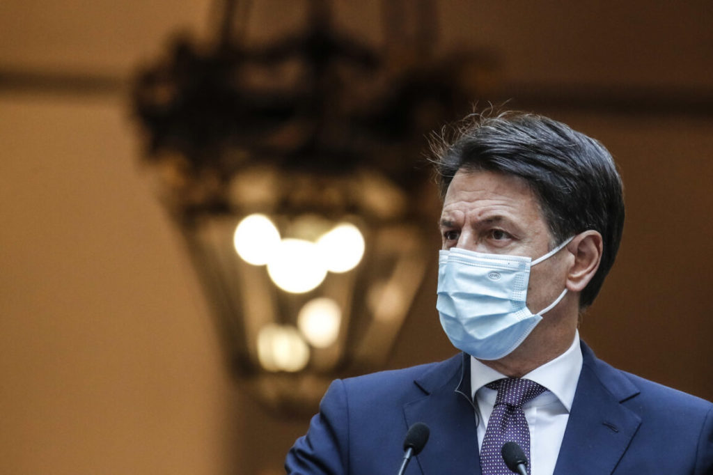 Il governo ha stabilito una "soglia per il lockdown": qual è il punto di non ritorno