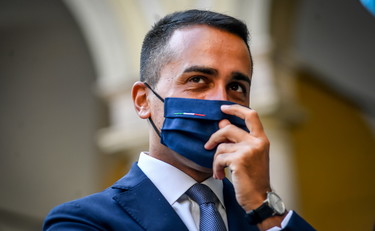 L'improvvisa illuminazione di Di Maio: "Fermiamo gli sbarchi, c'è un problema di sicurezza"
