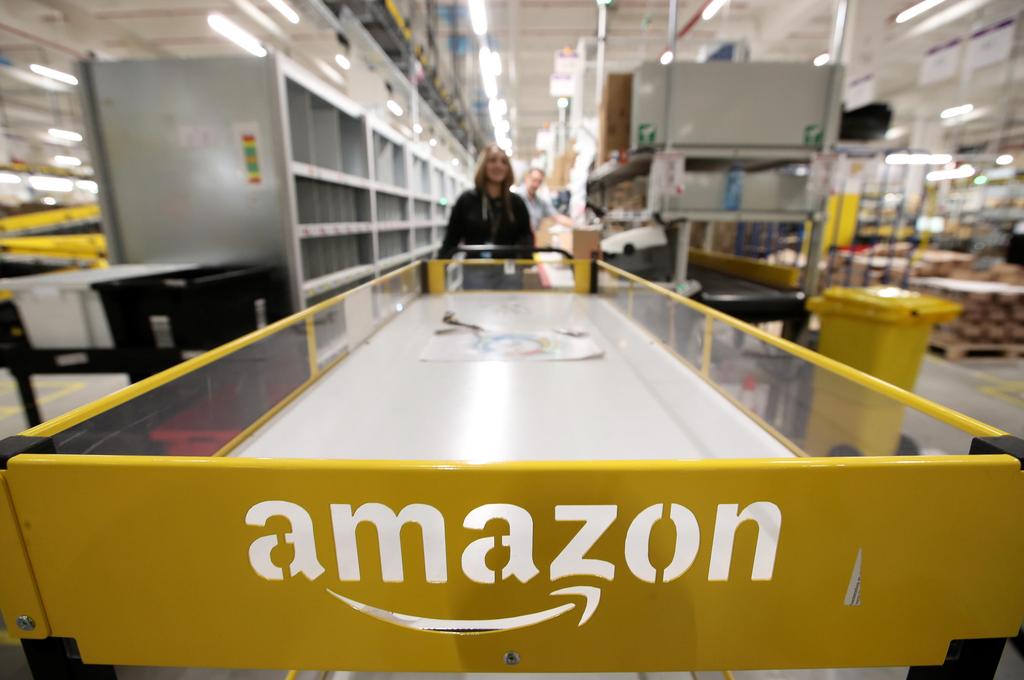 Il nuovo esercito di Amazon: boom di assunzioni (precarie) per distribuire i regali di Natale