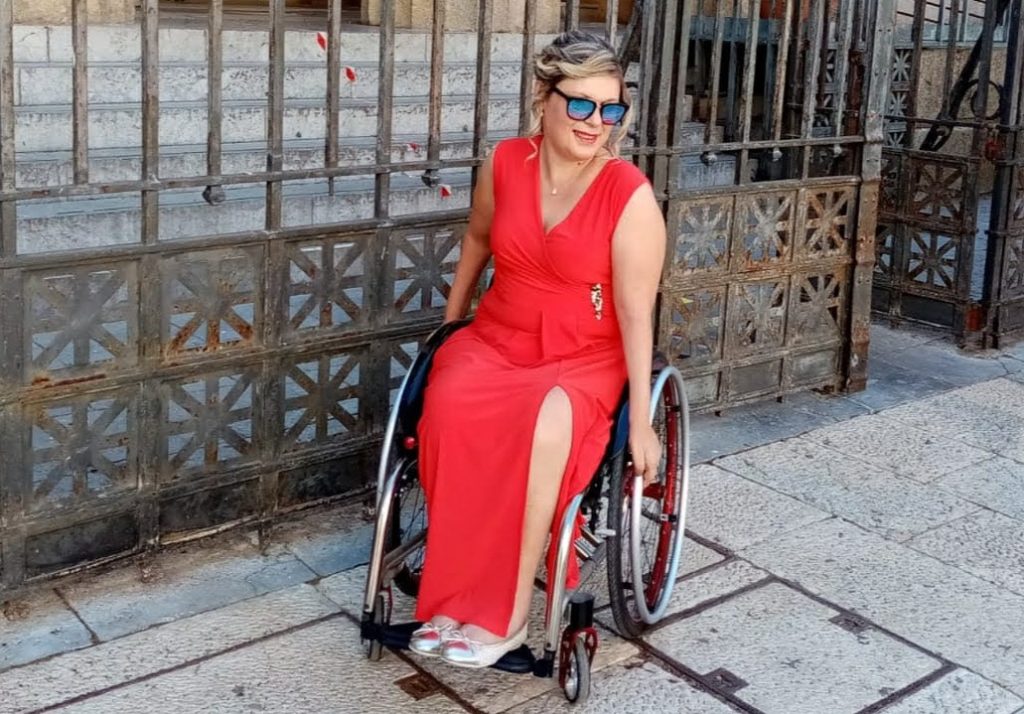Il disgustoso furto della carrozzina alla campionessa paralimpica Giusy Barraco