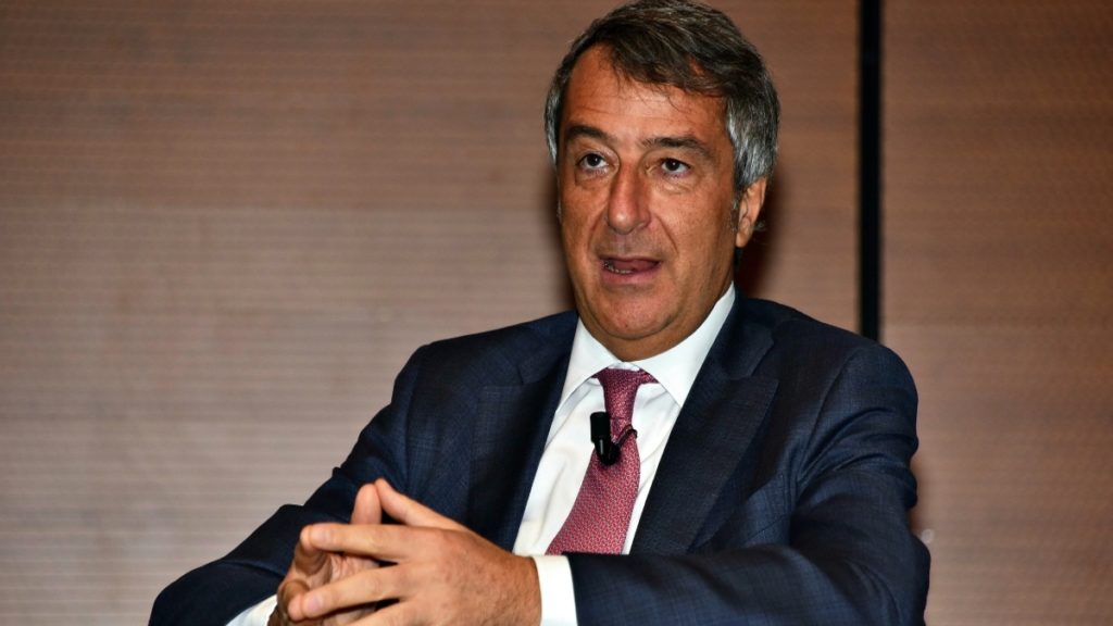 Cresce la perplessità dei medici: "I vaccini vanno ancora tutti valutati"