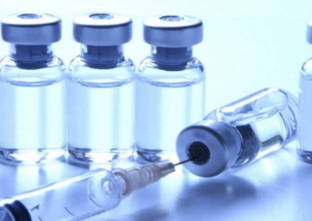 Vaccino, l'Italia rischia di partire in ritardo: tutte le incognite nella distribuzione
