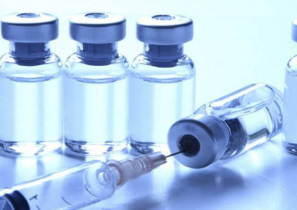 Vaccino, l'Italia rischia di partire in ritardo: tutte le incognite nella distribuzione