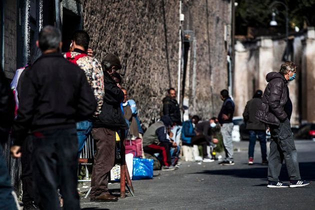 La crisi travolge i più deboli: 5 milioni e mezzo di "nuovi poveri" in Italia