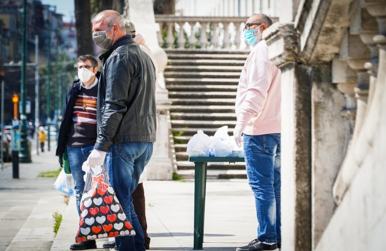 La crisi travolge i più deboli: 5 milioni e mezzo di "nuovi poveri" in Italia