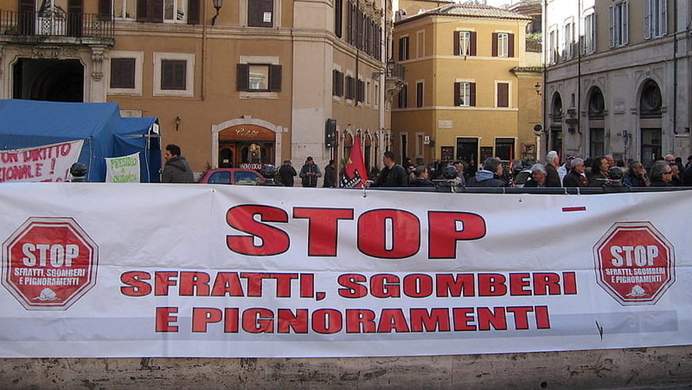 Il governo dice no alla proroga del blocco degli sfratti: "Così si rischia un disastro sociale"