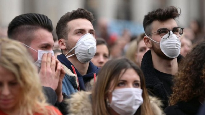 Covid, l'allarme della psicologa: "La manipolazione mediatica ci spinge verso la depressione"