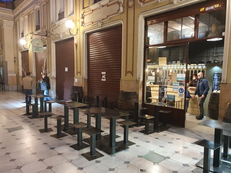 Gli albergatori scrivono a Conte: "I ristori non bastano, così non ce la faremo"