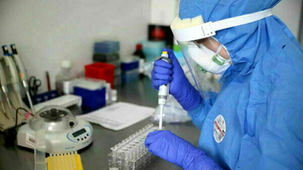 L'Ue annuncia il "Vaccine Day", ma i tempi saranno lunghi (e le mascherine rimarranno)