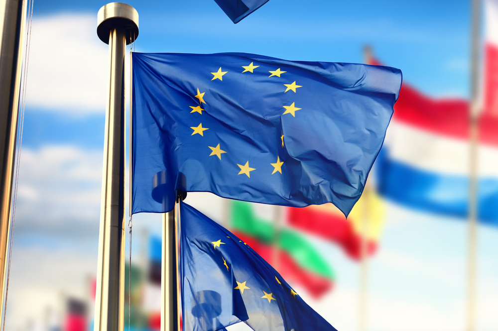 La Ue ci strangola (ancora): le nuove regole sul credito pronte ad abbattersi sugli italiani