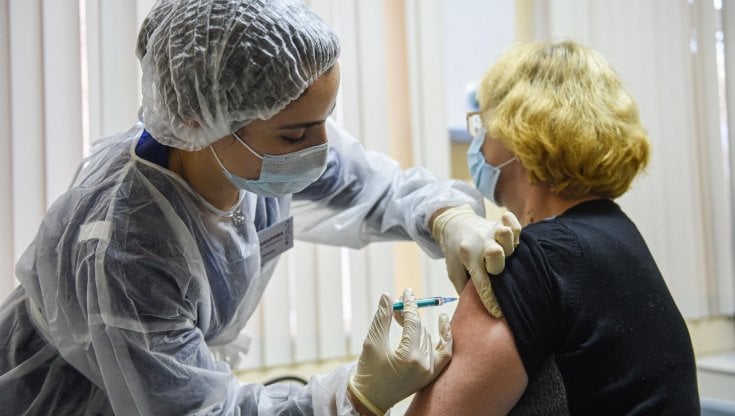 Il giallo di Sonia, morta 48 ore dopo la vaccinazione anti-Covid. Il padre: "Vogliamo chiarezza"