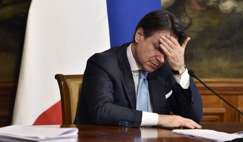 Sondaggi, un partito di Conte? Darebbe il colpo di grazia al M5S
